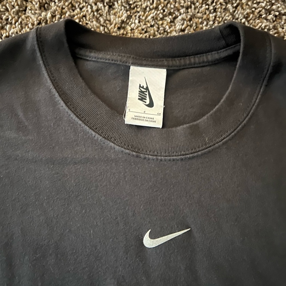 Nike Tee - Picture 2 of 2